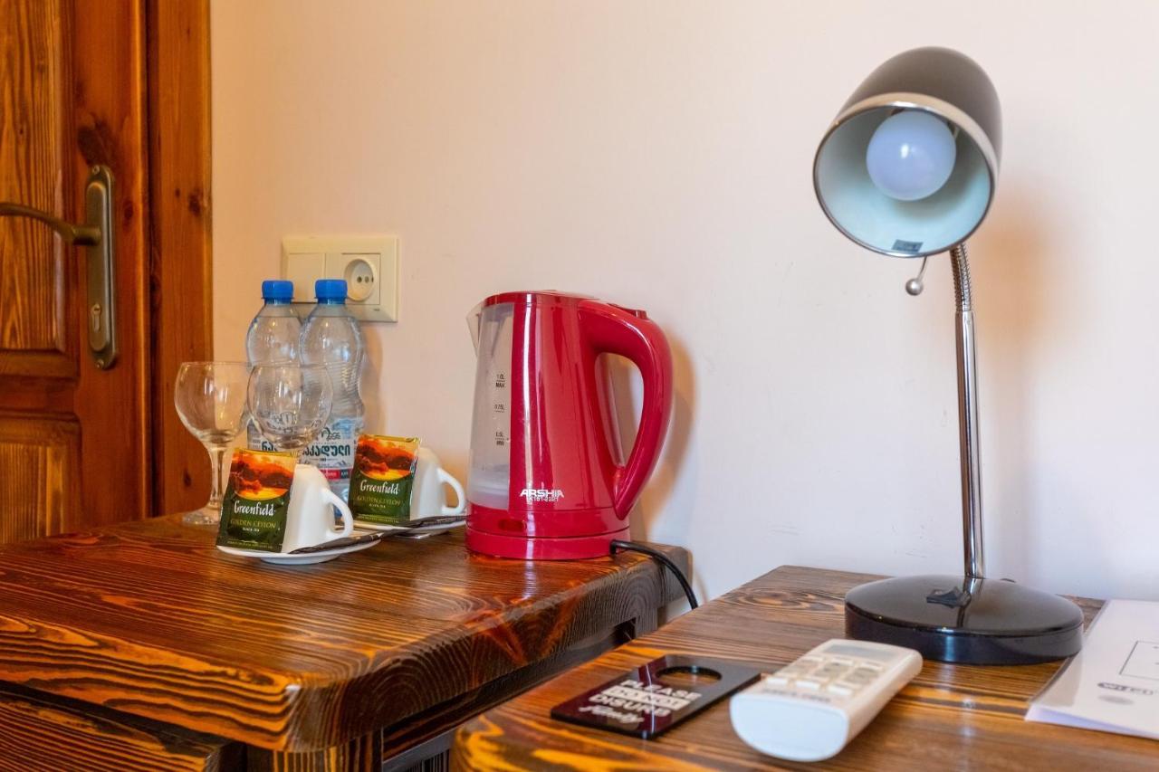 Hotel Phasis Kutaisi Bagian luar foto