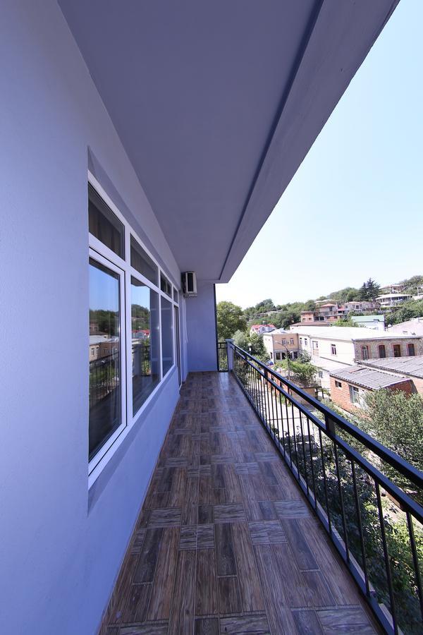 Hotel Phasis Kutaisi Bagian luar foto